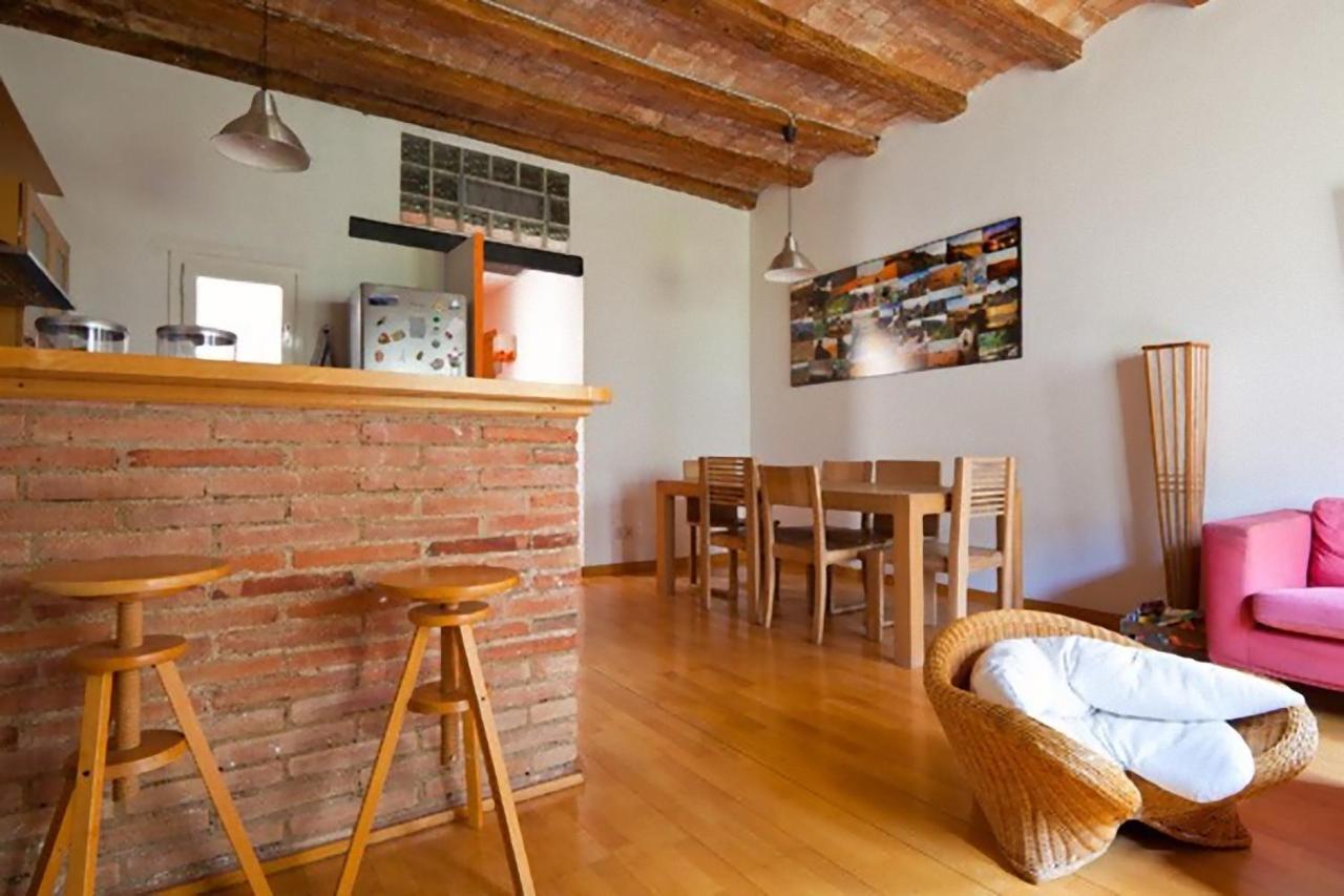 La Casa De Laura Nisia B&B Barcelona Luaran gambar