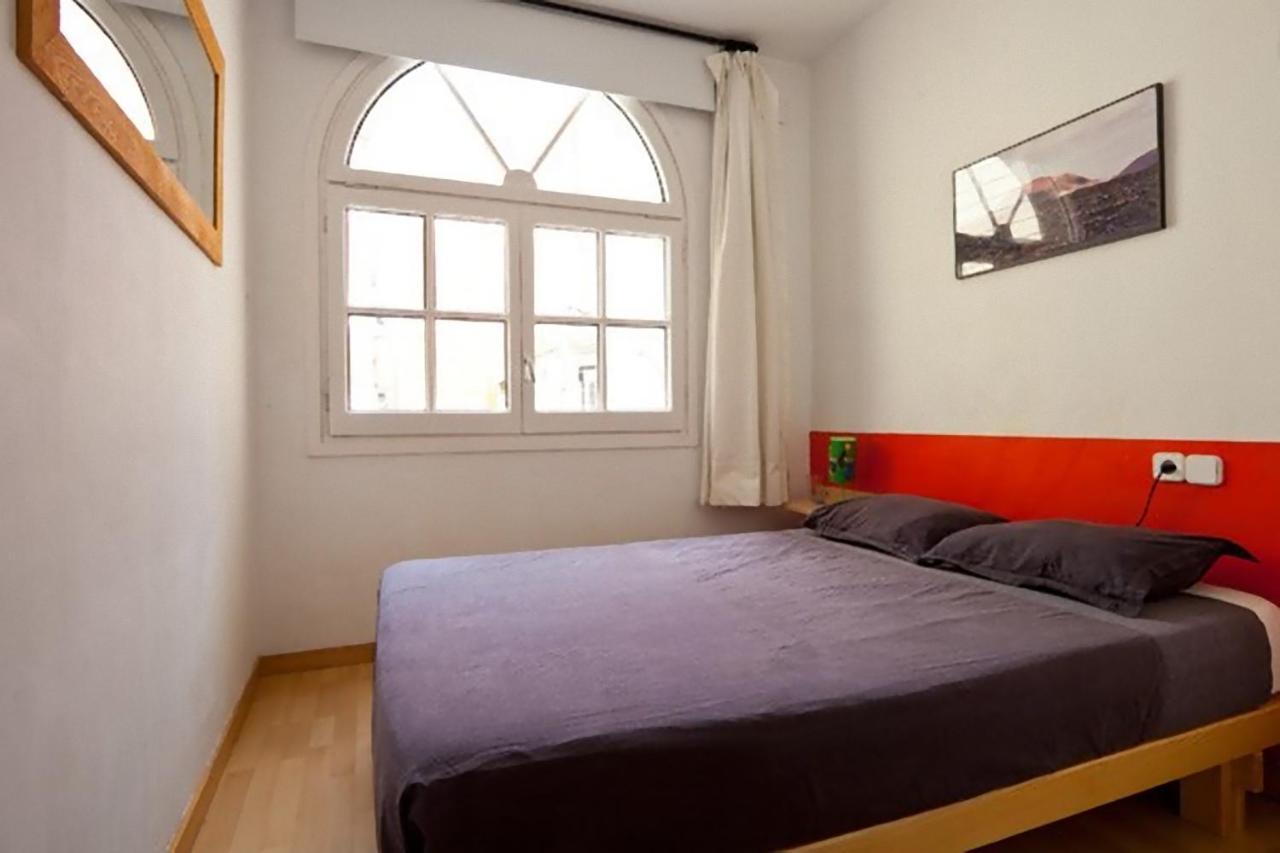 La Casa De Laura Nisia B&B Barcelona Luaran gambar